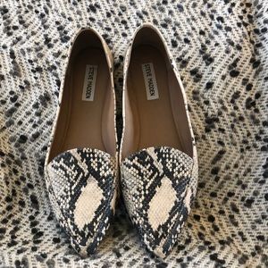 Steve Madden snake print flats size 10